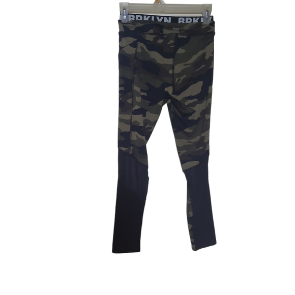 Infinity Energy camo legging size small - Picture 6 of 6